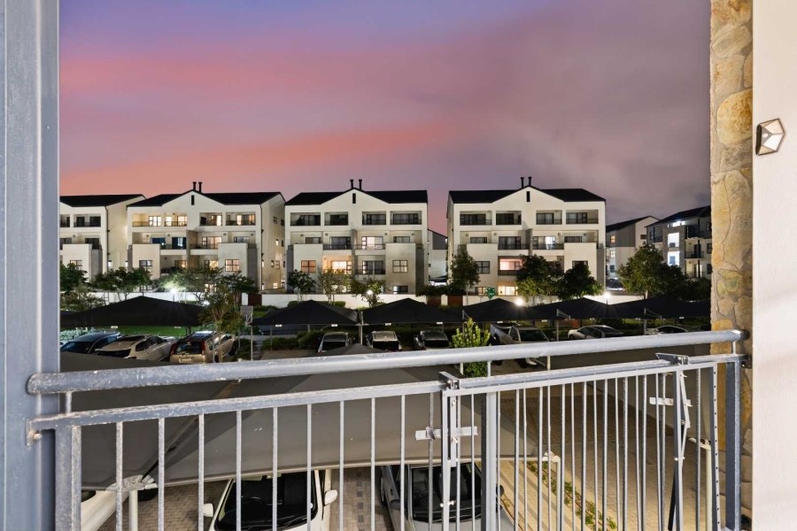1 Bedroom Property for Sale in Parklands Western Cape